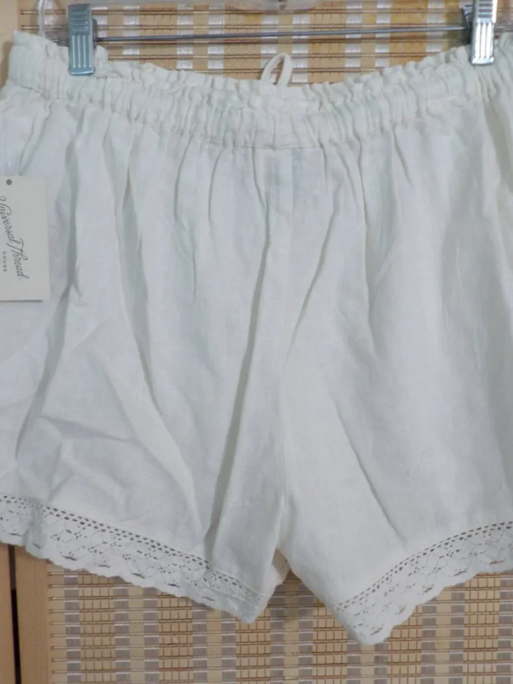 NWT Women's Universal Thread Size Medium Linen Pull-On Floral Shorts